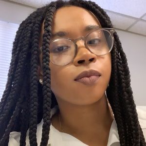 Meet your Posher, Gabby